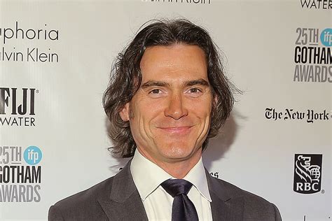 Billy Crudup Is In Talks To Play Barry Allen S Father In The Flash