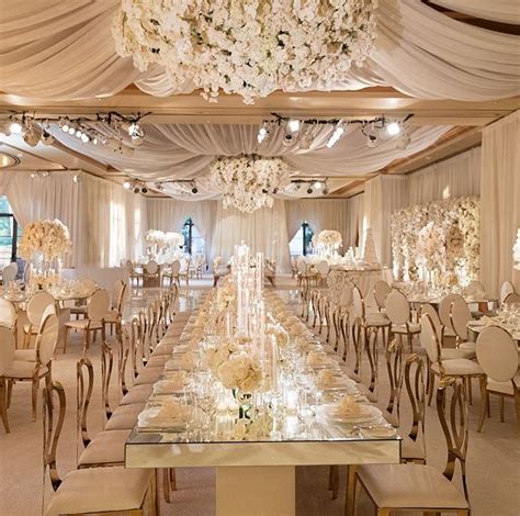 Pin By 100love On ДЕКОР Elegant Wedding Reception Wedding Hall