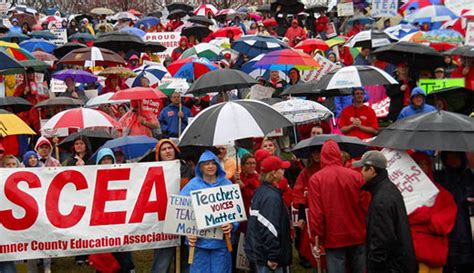 Thousands Of Tennessee Teachers Rally Against Anti Labor Bills