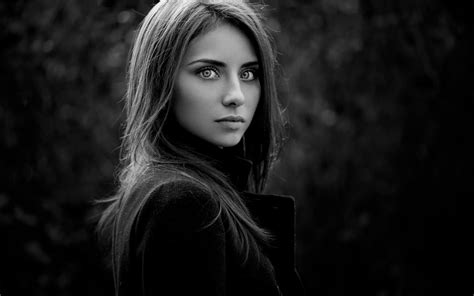 Blue Eyed Long Haired Nadya Ryzhevolosaya Brunette Russian Model Teen Girl Wallpaper 004
