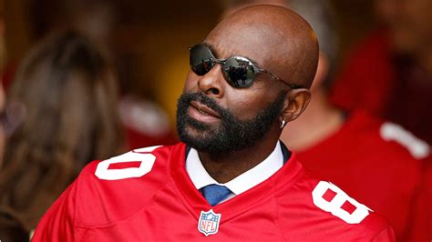 Jerry Rice Causes Controversy After Wearing Popeyes Helmet With Chicken