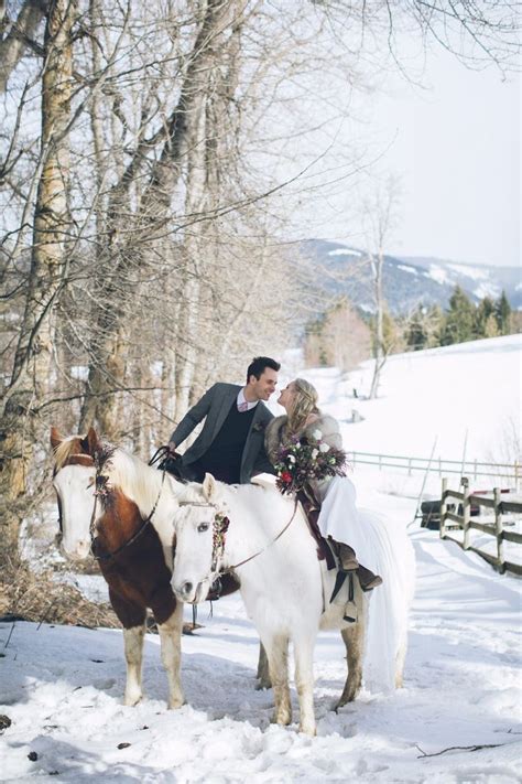 White Winter Wedding Ideas Will Warm Your Heart Horse
