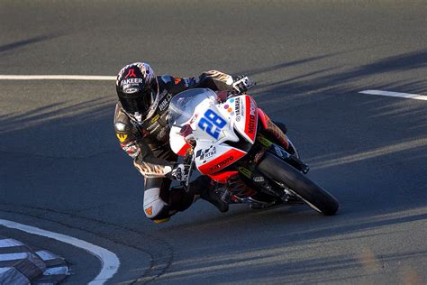 Take up the challenge of the legendary snaefell mountain course: Isle of Man TT 2021 in The United Kingdom - Dates & Map
