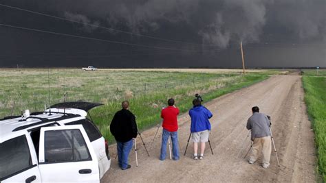 Storm Chaser No Meteorologist Yes Column