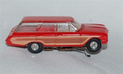 Vintage Aurora Vibrator Ho Toy Slot Car Red Ford Country Squire Station