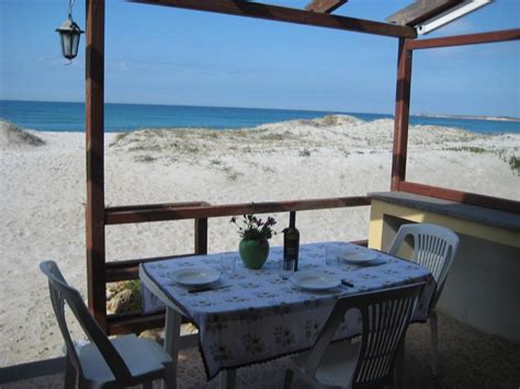 È dotata di un bagno con box doccia e. Casa Christian - San Giovanni di Sinis - Cabras - Sardegna.com