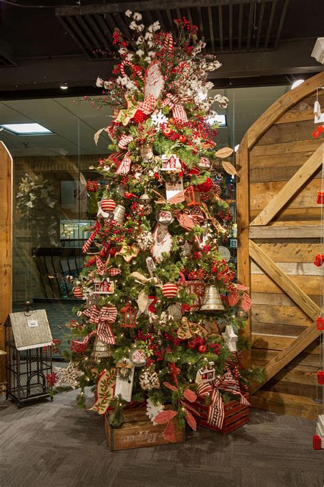 20 Rustic Christmas Tree Ideas
