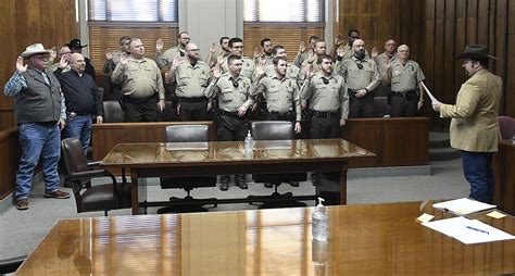 Garfield County Officials Deputies Sworn In Including New Sheriff