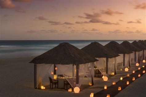 Casitas At Ritz Carlton Restaurant On The Beach Beach Dinner Cancun