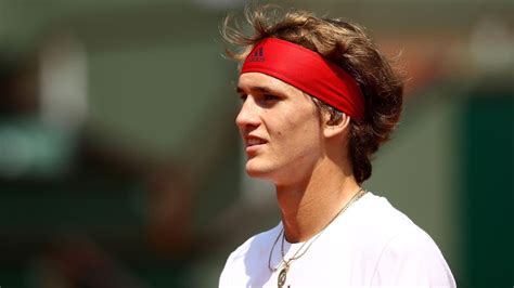 Alexander zverev was ranked as high as number three in the world in 2018 but had a rough 2019 with only one. Zverev veut se débarrasser de sa casserole - Eurosport