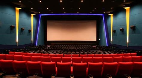 Hukumnya Nonton Di Bioskop Di Dalamnya Bimbibingan Islam