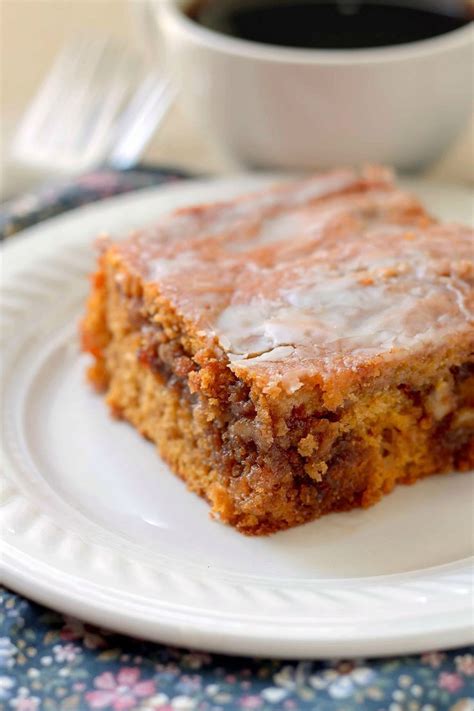 This honey bun cake uses a boxed cake mix and tastes just like its famous namesake. Pumpkin Honey Bun Cake My husband and I absolutely loved this cake. The gooey brown sugar and ...
