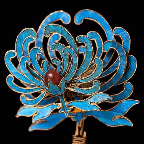 Sumerian and babylonian peoples of ancient mesopotamia created civilizations which an assyrian artistic style distinct from that of babylonian mesopotamian, and sumerian art emerged c.1500 b.c. Chinese ancient ornaments show the beauty of the East ...