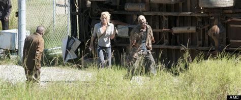 Laurie Holden On The Walking Dead Season 3 I Wanted Andrea To Be At