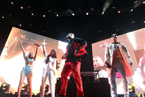 Selena Gomez And Cardi B Performance At Coachella 2019 Popsugar