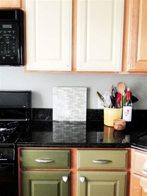Two Tone Kitchen Cabinets Bostonbelle Two Tone Kitchen Cabinets In