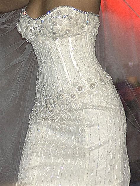 Https://favs.pics/wedding/7 Platinum Wedding Dress 250 000
