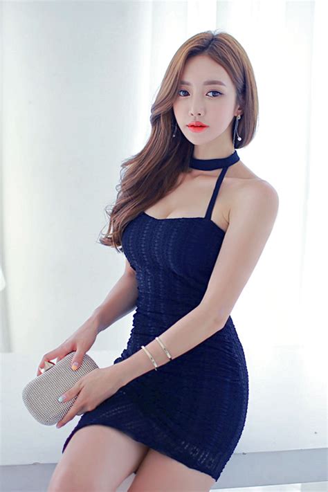 Korean Model Asian Model Beautiful Asian Women Living At Home Basic Outfits Asian Fashion