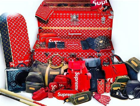 If louis vuitton were interested, it would be more likely they wanted to pick supreme's brain than poach their design team. Cruz Beckham sabe cómo llevar lo más cool de Supreme x ...