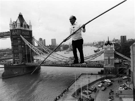 nik wallenda s niagara falls tightrope stunt adds to long history of crazy wire walkers condé