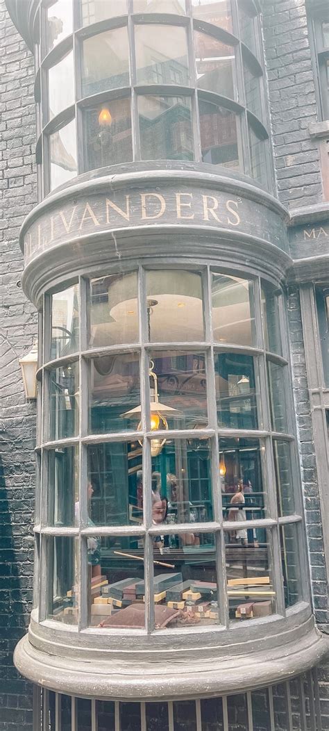 The Wizarding World Of Harry Potter Ollivanders Wand Shop