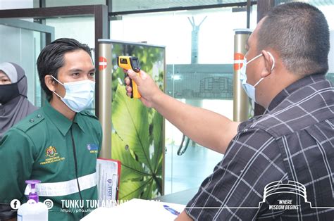 Graduan dikehendaki mengemaskini alamat surat menyurat, no telefon bimbit dan emel terkini (selain emel uthm) bagi tujuan penghantaran set skrol. Perpustakaan Tunku Tun Aminah added a... - Perpustakaan ...