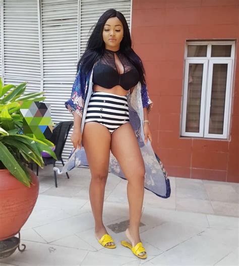Photo Mercy Aigbe Shows Off Her Banging Bod In Sexy Swimwear