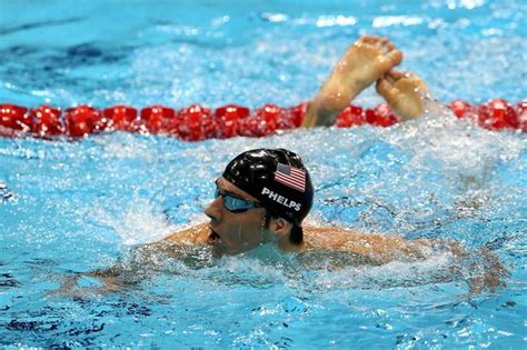 Advantages & Disadvantages of Swimming - Woman
