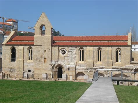 Provides information on santa clara county's tier status as outlined in the state's blueprint for a safer economy. Fidelíssimo: Uma visita ao Convento de Santa Clara-a-Velha.