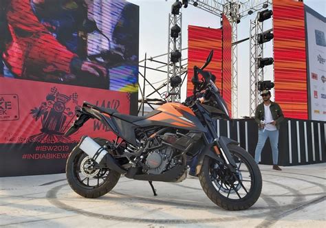 Ktm adventure 390 handlebar provides an upright seating position and good feedback you need for long rides. KTM 390 Adventure launched in India: Price Rs. 2.99L Ex-S.