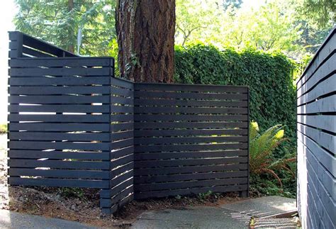 These fence screening ideas offer ways to add privacy to your garden. 24 Best DIY Fence Decor Ideas and Designs for 2020