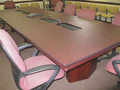 Your insider's guide for sourcing home furnishing products. Conference Tables