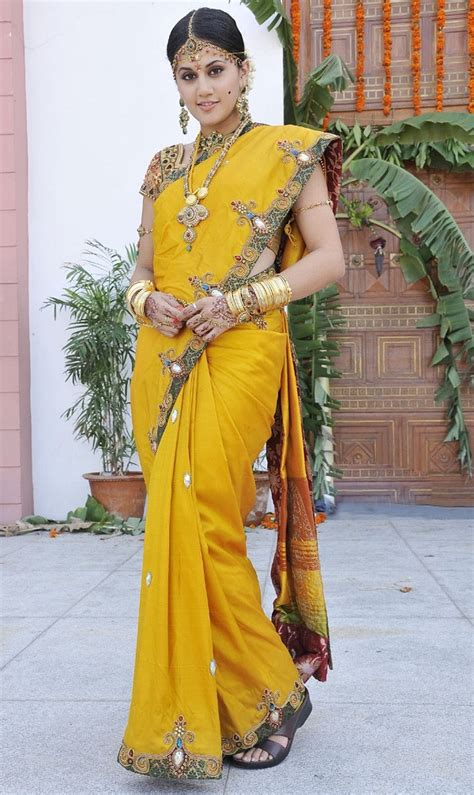 south actress in bridal saree photo stills hot welcomenri