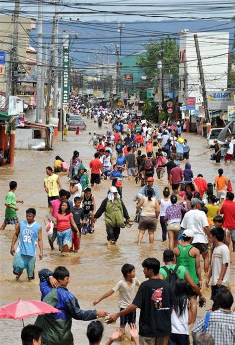 Filipijnen Opnieuw Getroffen Door Dodelijke Tyfoon De Morgen