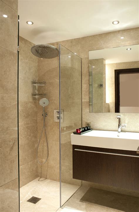 Small ensuite ideas to make the most of any compact bathroom. Small Ensuite Bathroom This Beauteous En Suite Bathrooms ...