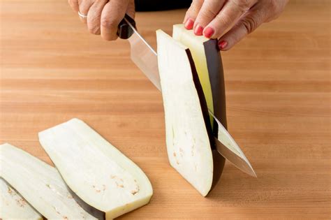 How To Slice An Eggplant
