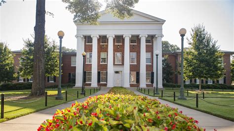 Um Ranks Top In State By Us News And World Report Ole Miss News