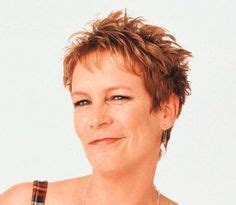 How jamie lee curtis rocks the magic of short hair for women image source : jamie lee curtis freaky friday - Google Search | Short brown hair, Jamie lee curtis, Jamie lee