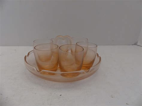 Lot 292 Vintage Le Smith Blush Pink Depression Glass Heart Handled Ashtray With 6 Shot Glasses