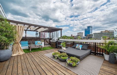 Large Rooftop Deck In The South Loop Of Chicago With City Views Wooden