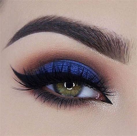 Pin By Cameron Martinez On Make Up Ideas Blue Makeup Looks Blue