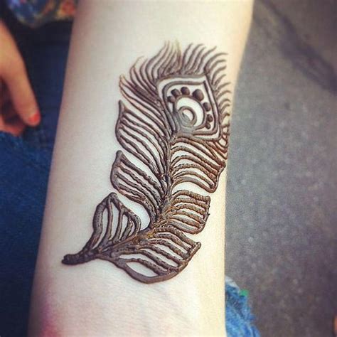 19 Beautiful Feather Henna Designs You Will Love To Try