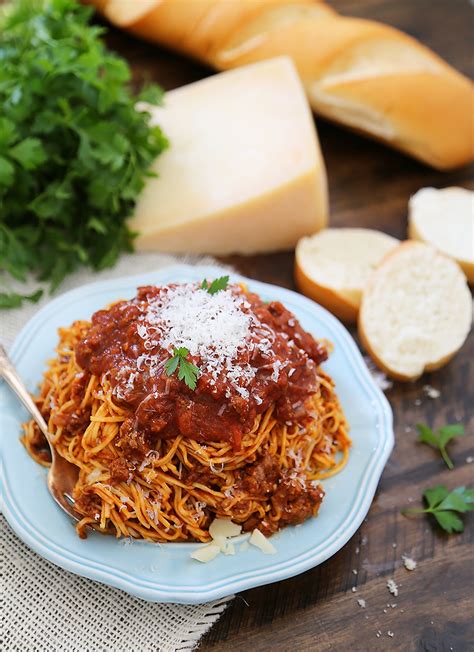 Slow Cooker Spaghetti Bolognese The Comfort Of Cooking Food 24h