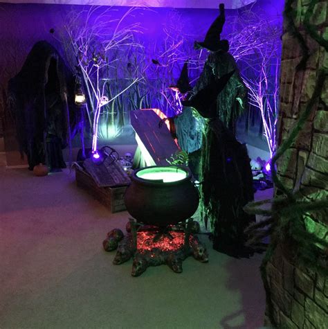 2017 Witches Room Halloween Decorations Indoor Witch Room Backyard