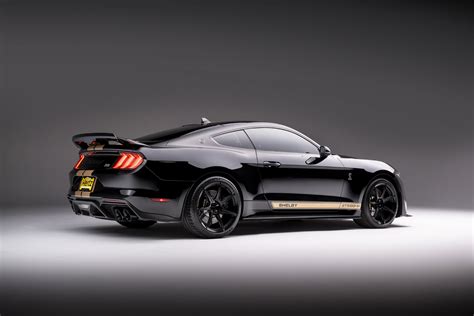 Hertz Will Rent A 900 Hp Mustang Shelby Gt500 H For 399 A Day Carscoops
