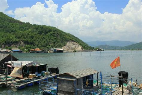 Phú yên từ lâu đã nổi tiếng với nhiều điểm đến hấp dẫn như: THE SIMPLE BEAUTY OF PHU YEN