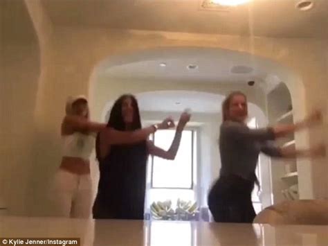 Kylie Jenner And Khloe Kardashian Twerk In Dancing Snapchats Daily