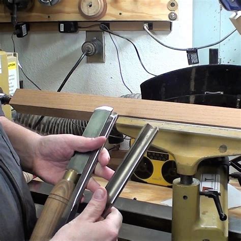 Making A Woodturning Tool Handle Using A Jimmy Clewes Quick Release