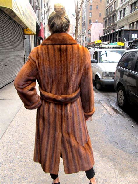 fur coats nyc new york furriers mink fur coats henry cowit madison ave furs pelzmantel