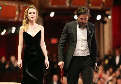 Sexual Assault Activist Brie Larson Handed Casey Affleck An Award For The Second Time In A